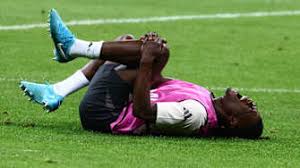 他被認為是 他被認為是